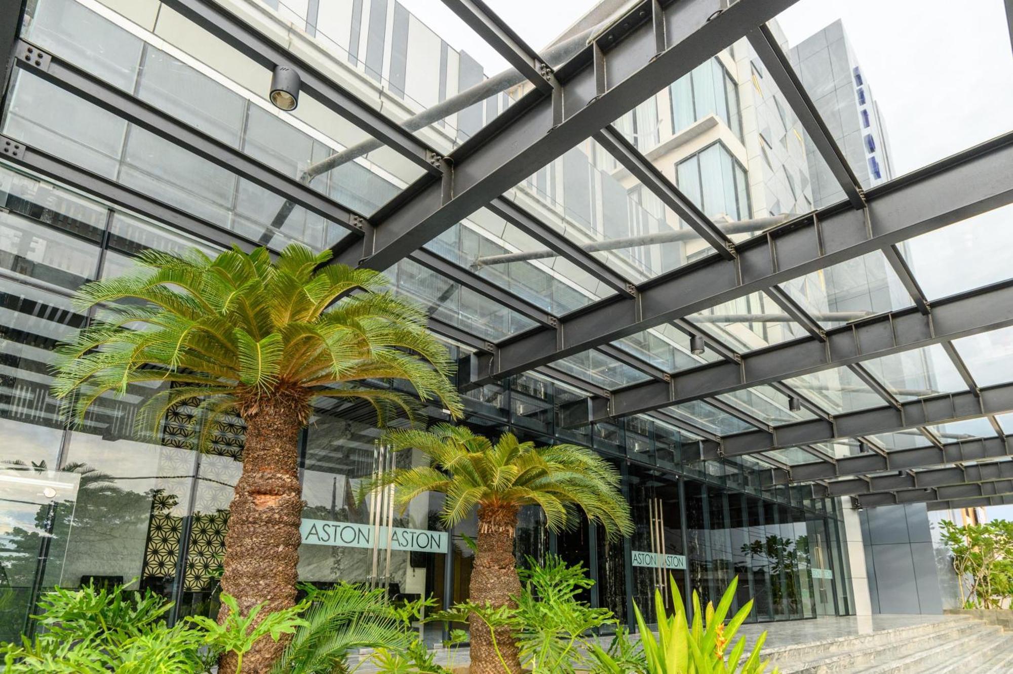 Aston & Conference Center Hotel 4*