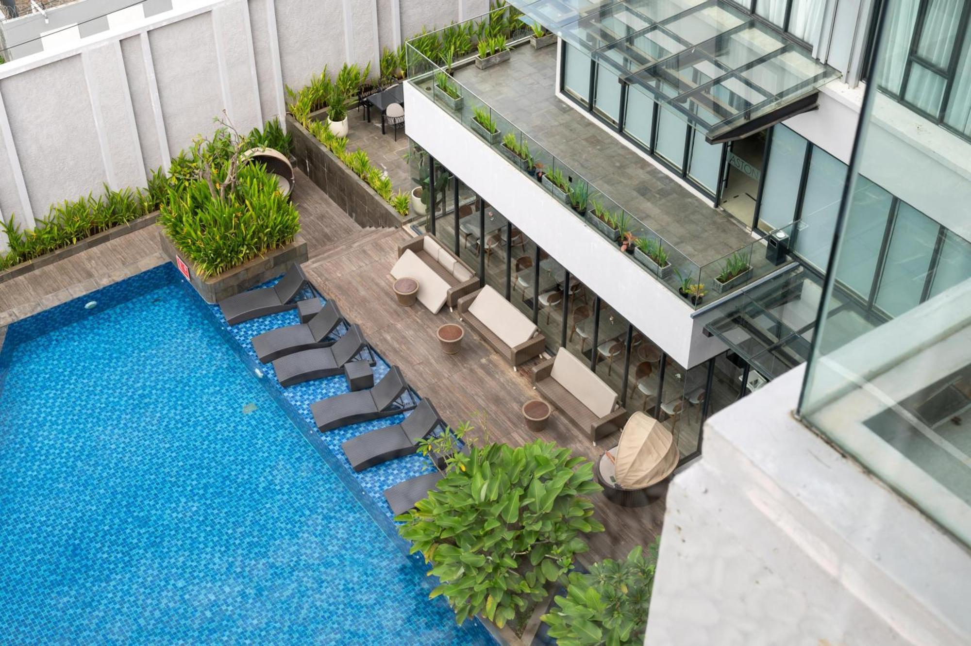 Hotel Aston & Conference Center 4*