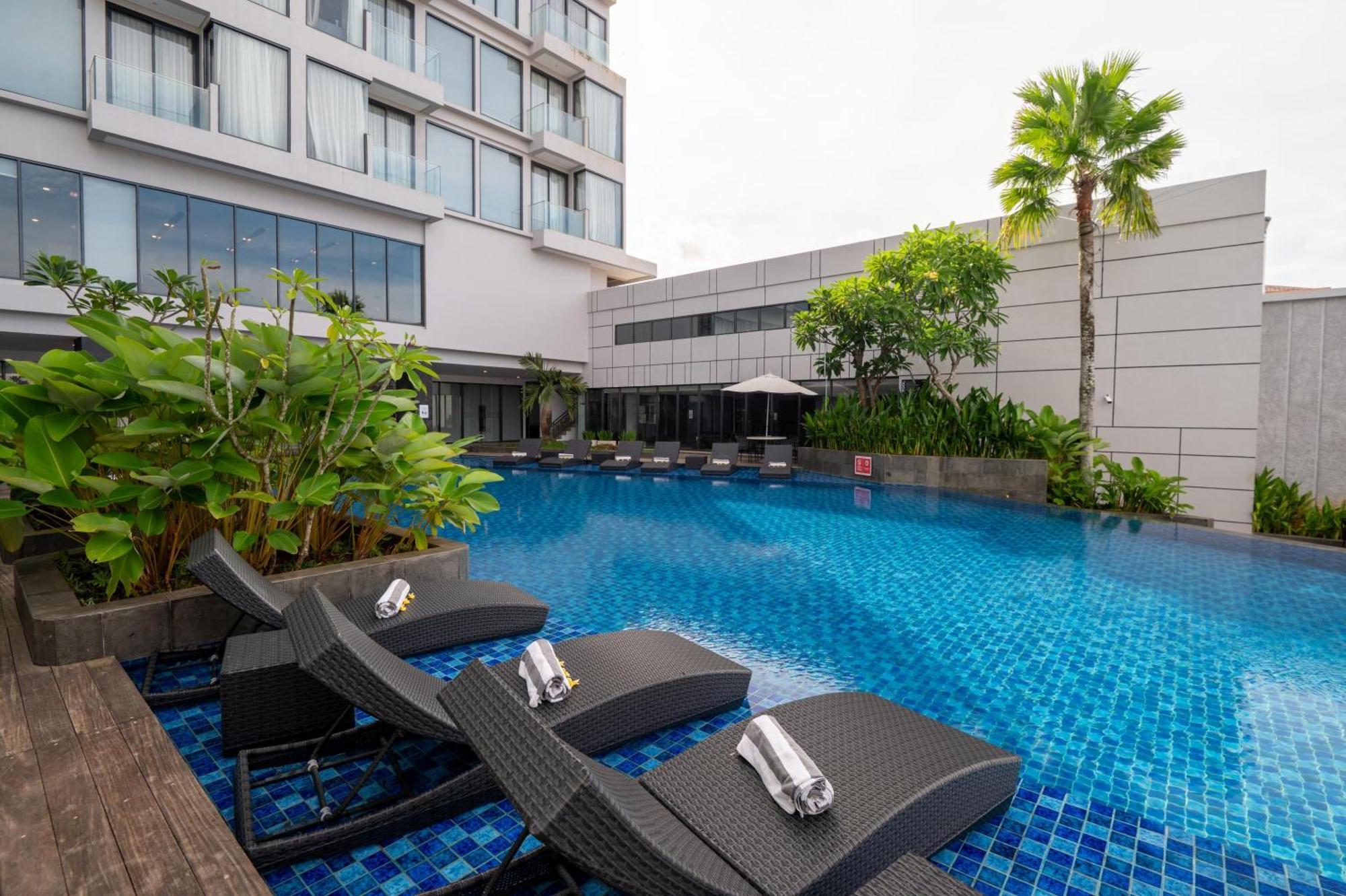 Aston & Conference Center Hotel Sorong