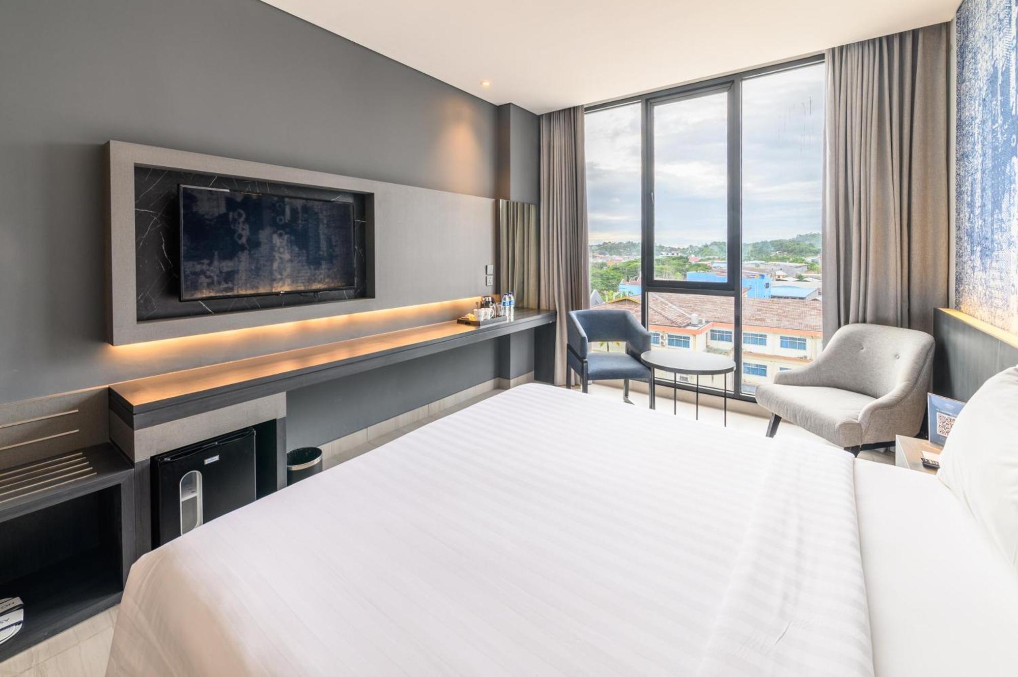 Aston & Conference Center 4* Sorong